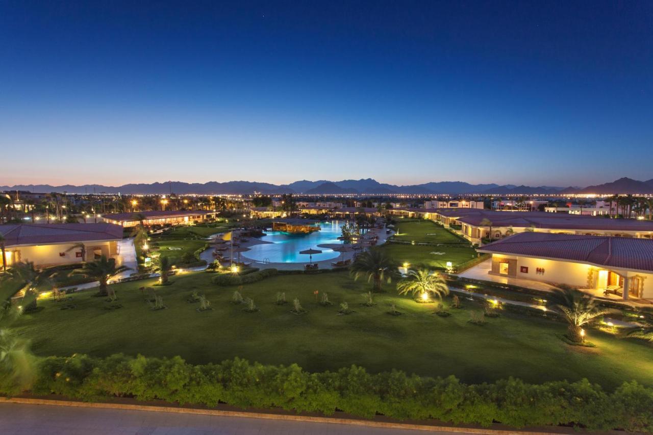 Pickalbatros Golf Beach Resort Sharm el-Sheikh Exterior photo View of the resort at night