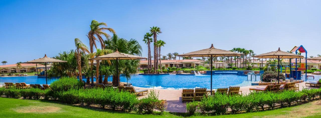 Pickalbatros Golf Beach Resort Sharm el-Sheikh Exterior photo The swimming pool at the resort