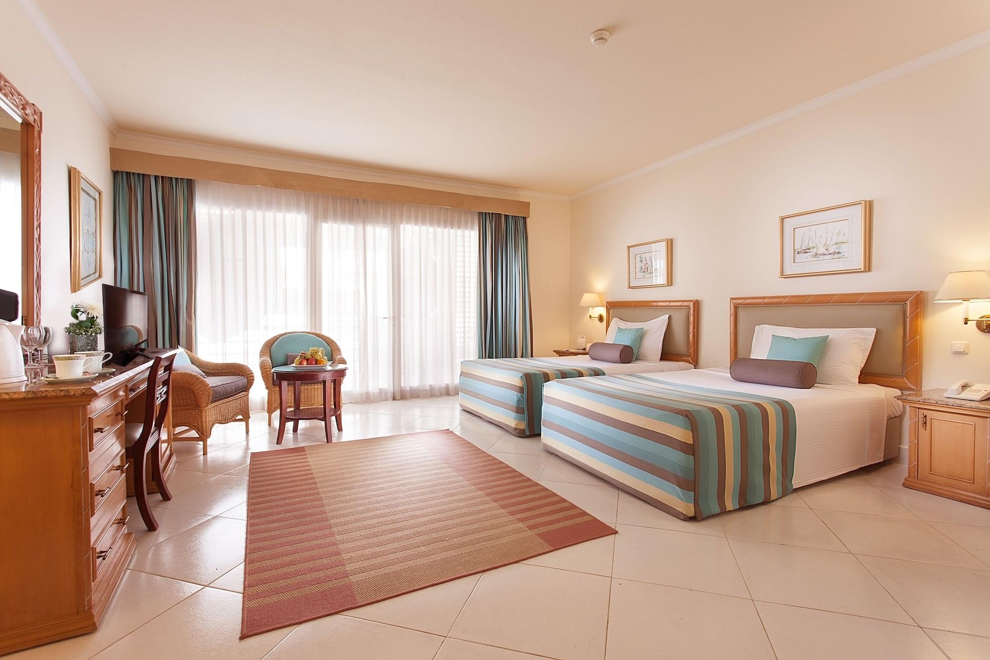 Pickalbatros Golf Beach Resort Sharm el-Sheikh Exterior photo A room at the hotel