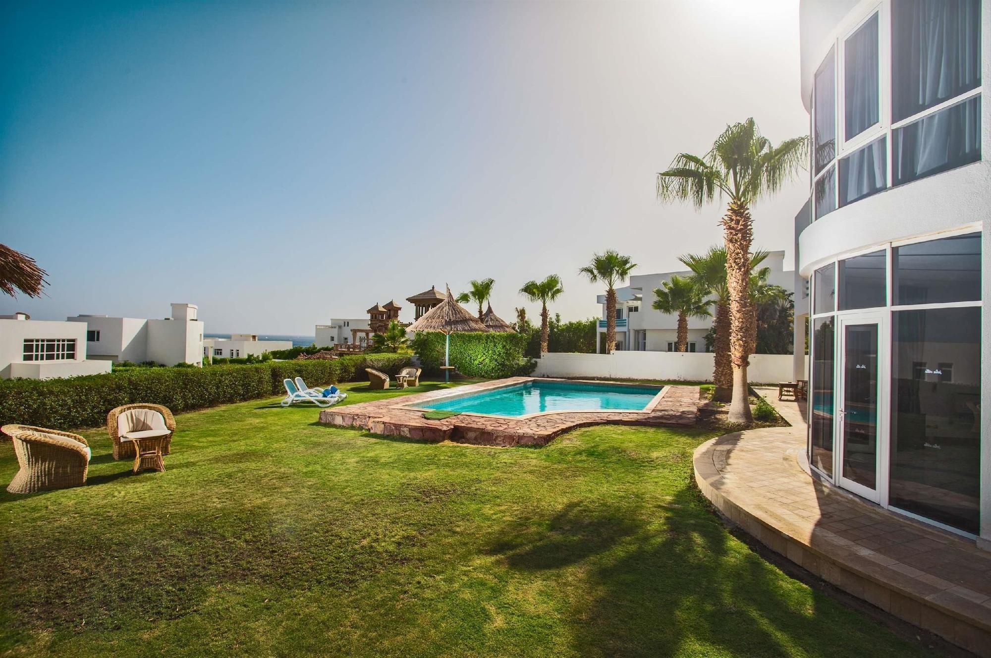 Pickalbatros Golf Beach Resort Sharm el-Sheikh Exterior photo A villa in Hacienda Bay