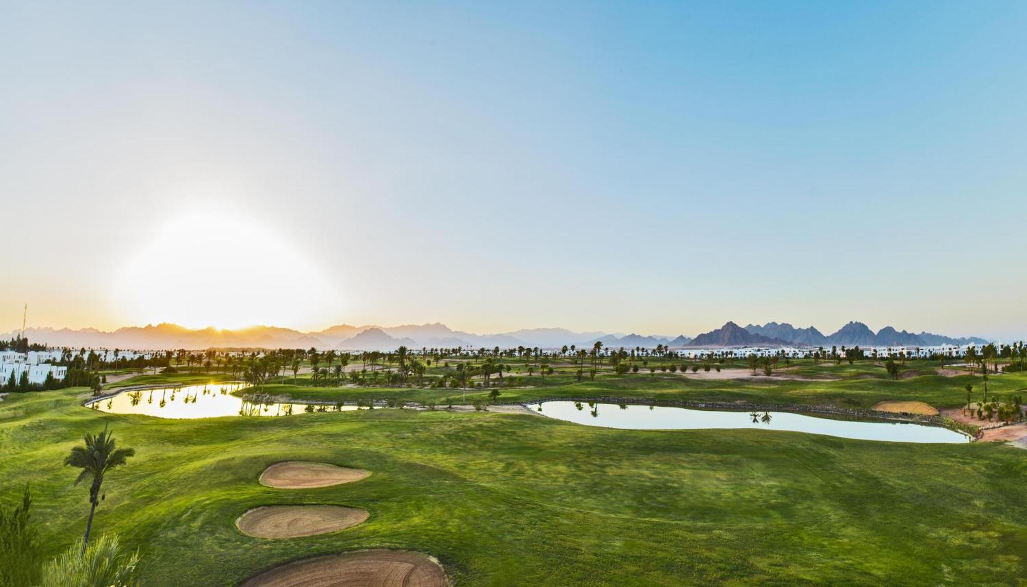 Pickalbatros Golf Beach Resort Sharm el-Sheikh Exterior photo Golf course at the Arizona State University Polytechnic campus